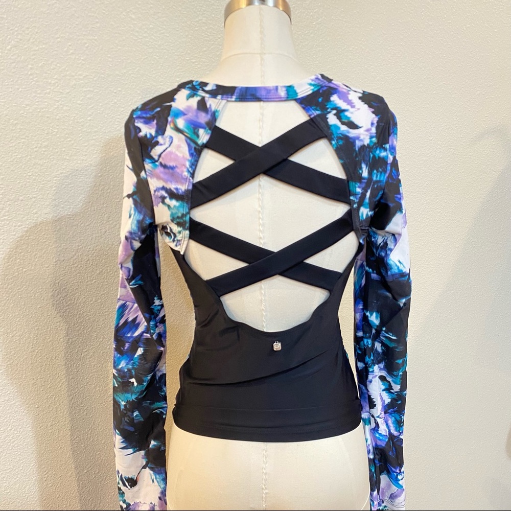 Fabletics Mina Criss-cross Rash guard size XS - Picture 9 of 10